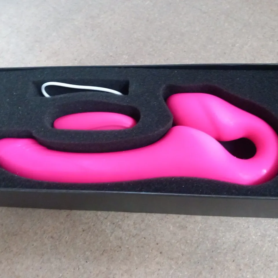 BOXED STRAPLESS STRAP ON G SPOT DILDO VIBRATOR FOR WOMEN WITH REMOTE