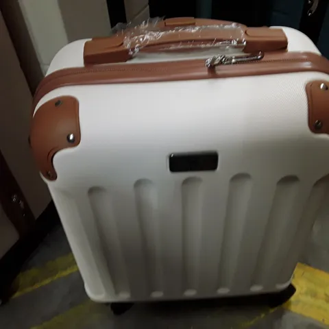 UNBOXED KEPLIN LUGG SMALL SIZE TRAVEL LUGGAGE WITH WHEELS CREAM AND BROWN COLOUR