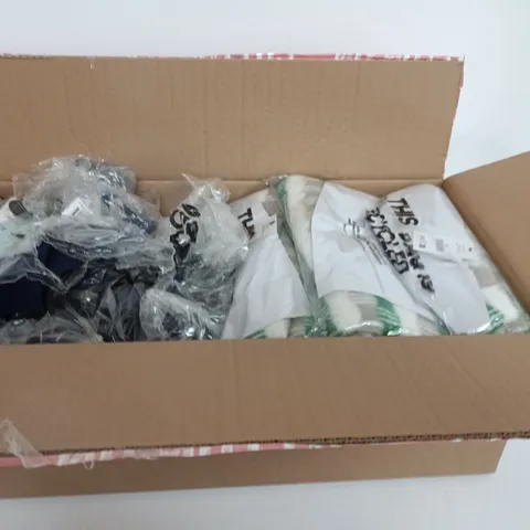 BOX OF APPROXIMATELY 20 ASSORTED CLOTHING ITEMS TO INCLUDE:KNIT VEST