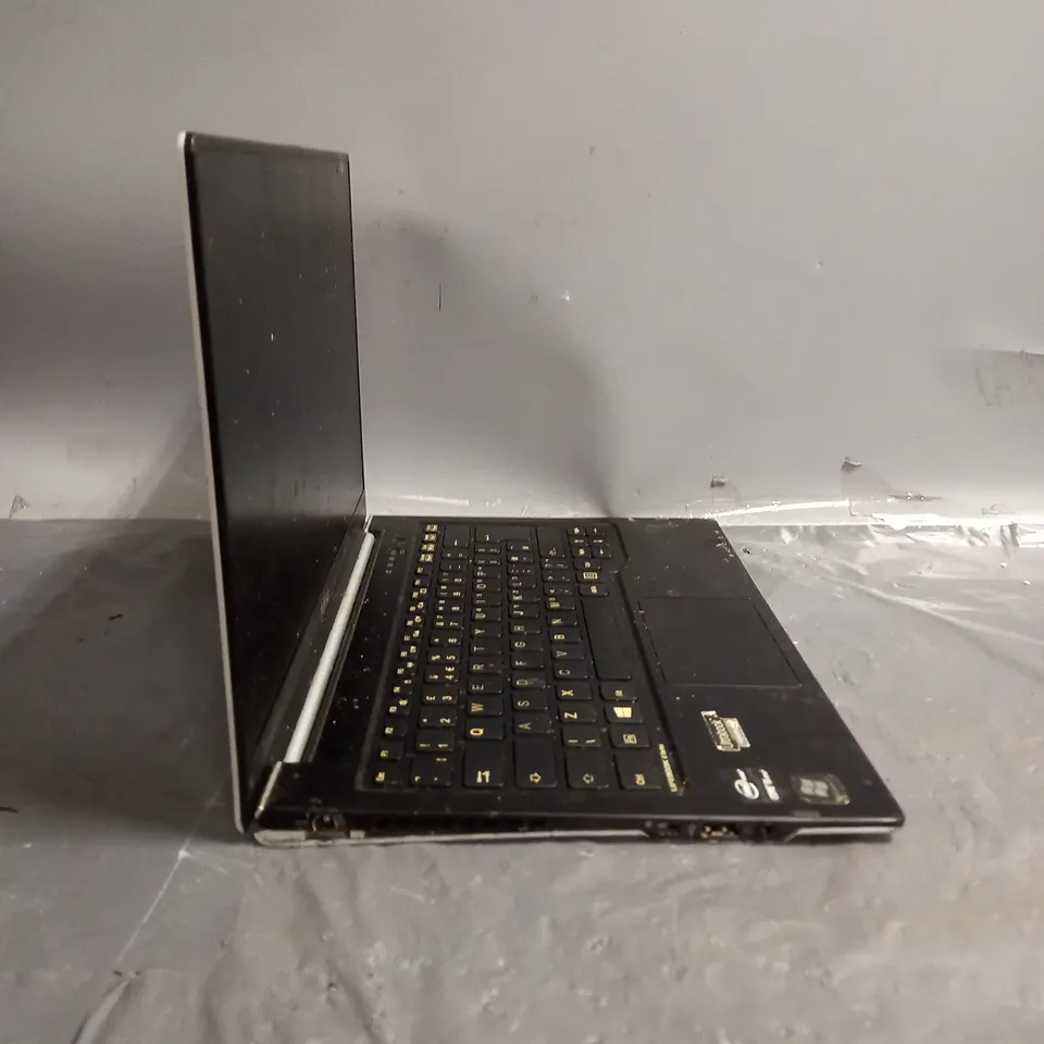 FUJITSU LIFEBOOK U772 IN SILVER