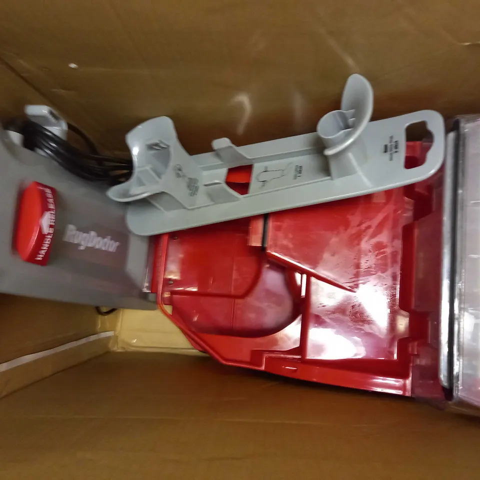 RUG DOCTOR CARPET CLEANER