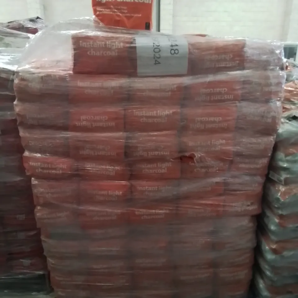 PALLET TO CONTAIN APPROX 110 BAGS OF 4 PACK INSTANT LIGHT CHARCOAL BAGS 