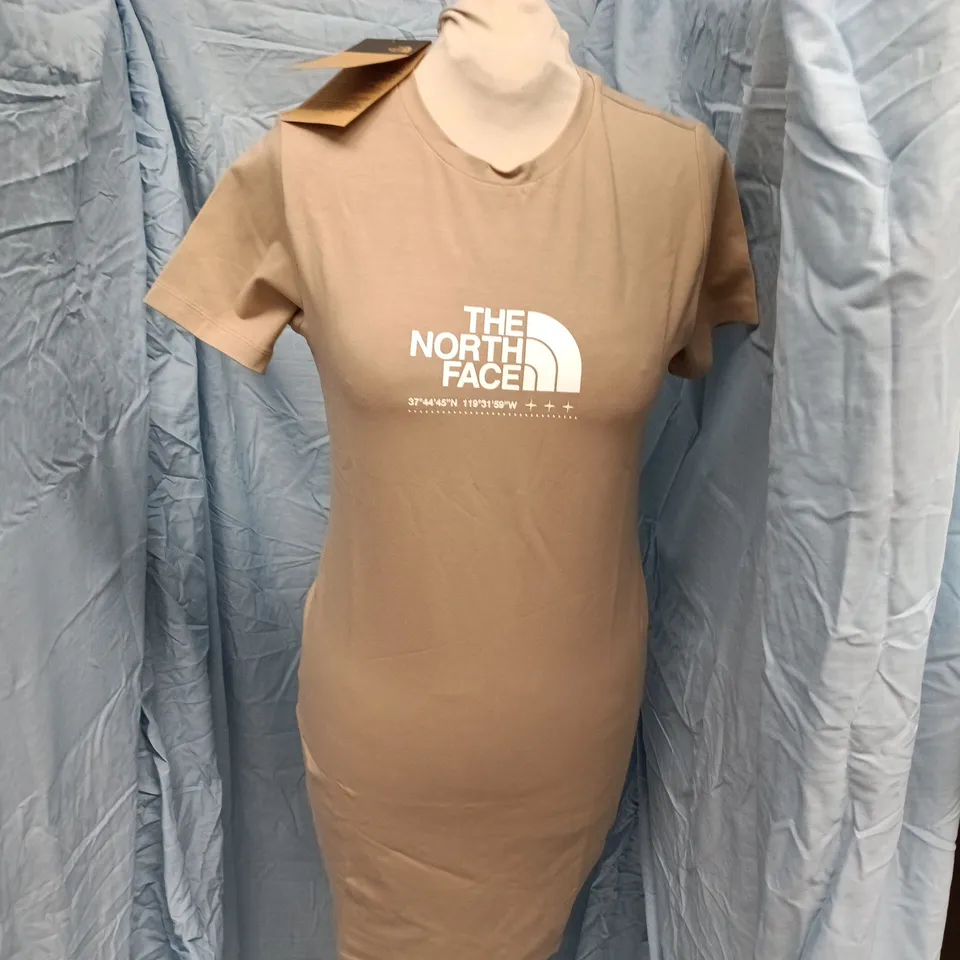 THE NORTH FACE WOMEN'S TECH GLOSS SLIM DRESS – TAUPE, UK S