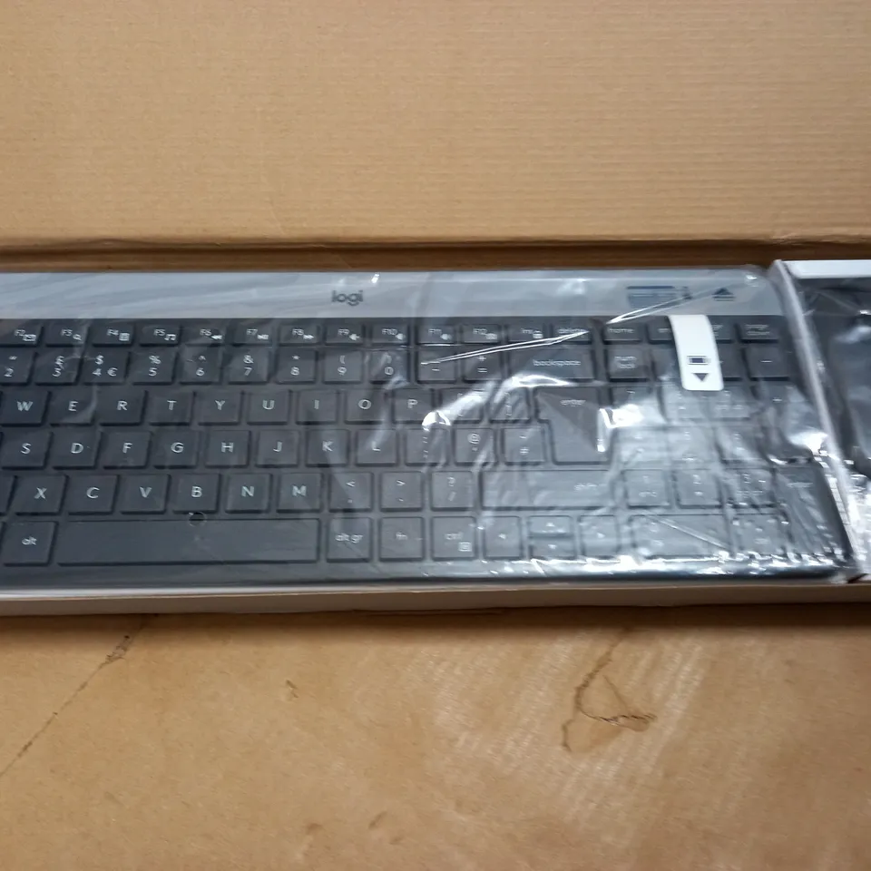 LOGITECH SLM COMBO MK470 WIRELESS KEYBOARD AND MOUSE
