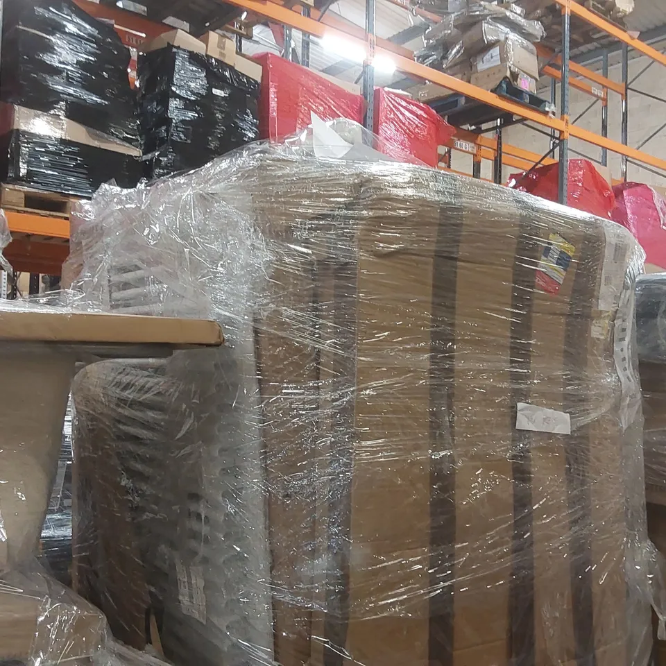 PALLET CONTAINING APPROXIMATELY 15x BRAND NEW 1600MM HORIZONTAL HOUSE RADIATOR HEATERS
