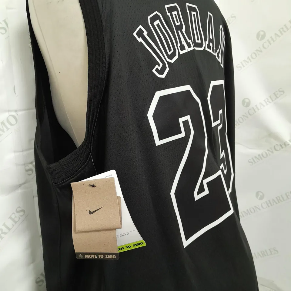 CHICAGO BULLS MICHAEL JORDAN "23" JERSEY 