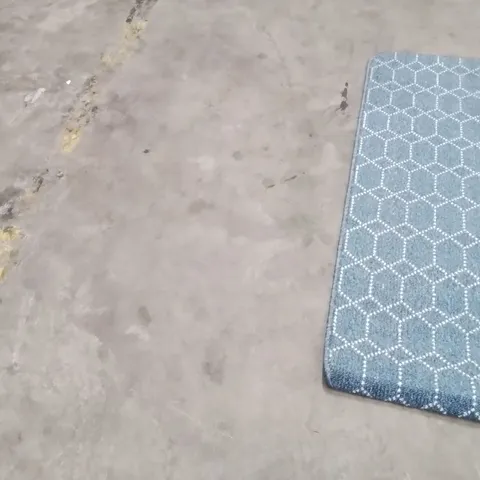 QUALITY DESIGNER AREA RUG - APPROXIMATELY 138x50cm