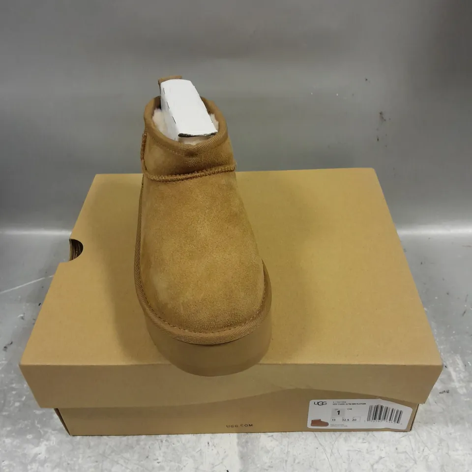 BOXED PAIR OF UGG KIDS CLASSIC ULTRA MINI PLATFORM IN CHESNUT SIZE UK 13