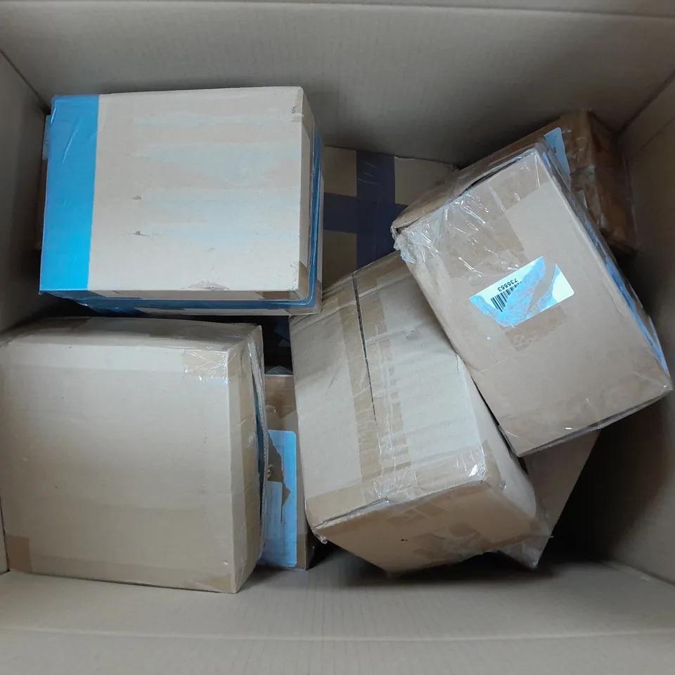 APPROXIMATELY 10 ASSORTED ITEMS TO INCLUDE GLASSES, COOLING FAN, MULTIFUNCTIONAL LIGHT, ETC