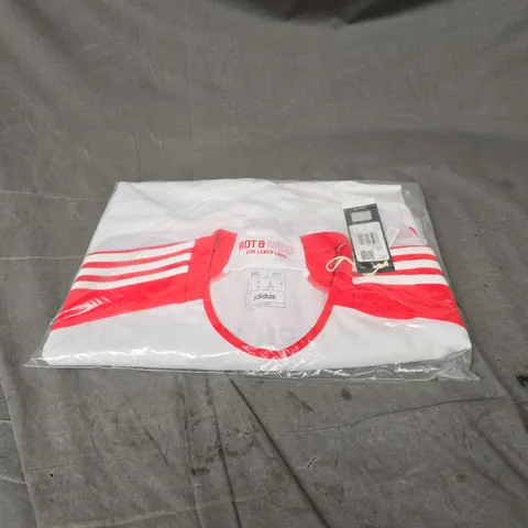 ADIDAS FC BAYERN 23/24 HOME JERSEY IN WHITE/RED SIZE 3XL