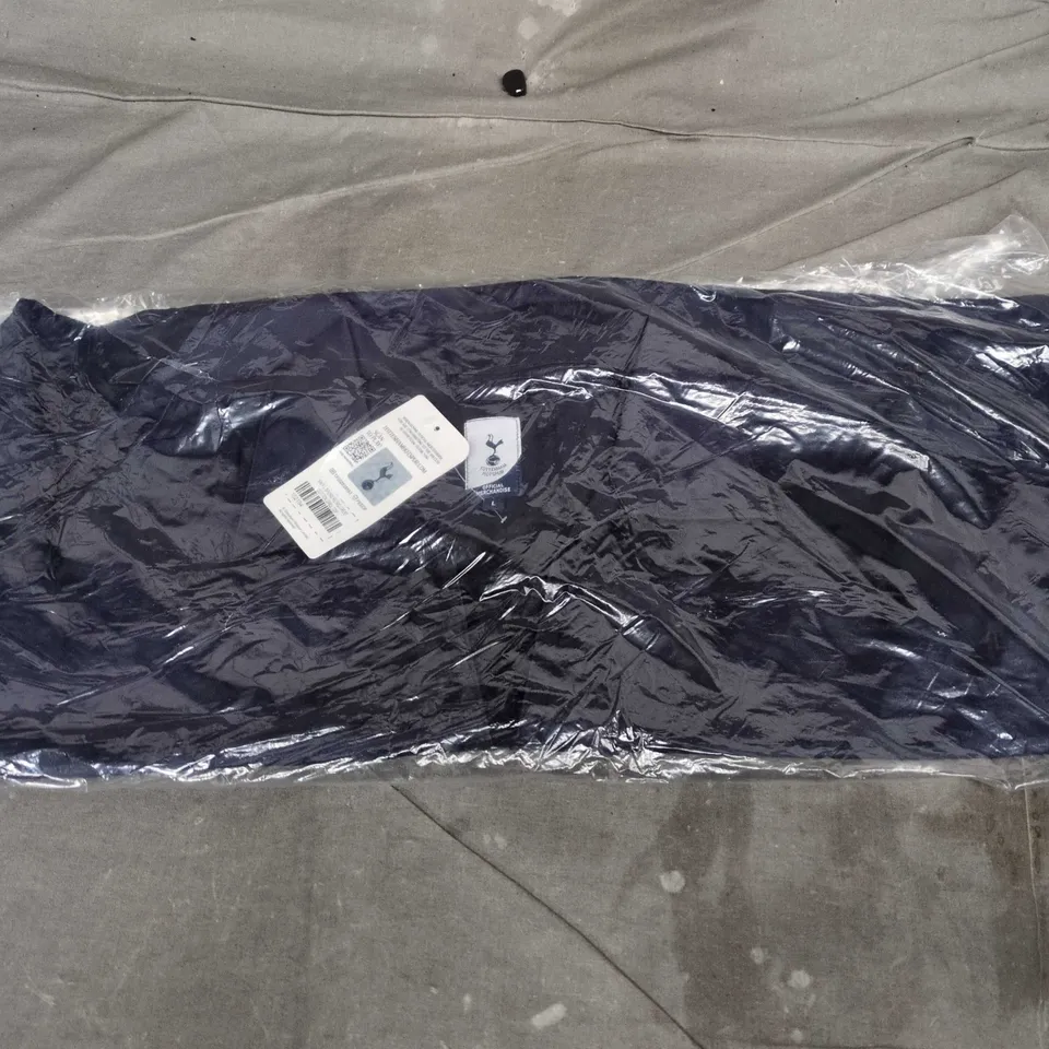 BAGGED TOTTENHAM HOTSPUR NAVY RETRO CREST COTTON DRILL TOP - LARGE