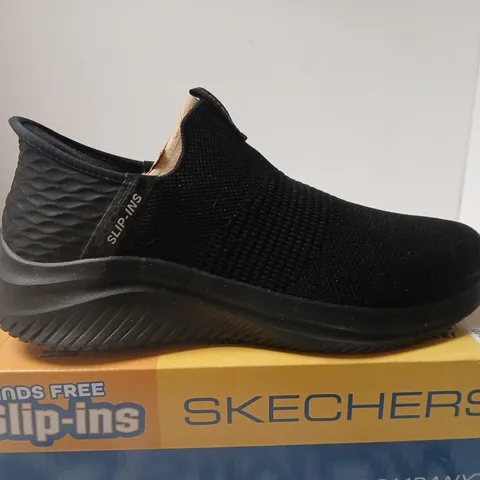 BOXED PAIR OF SKECHERS SLIP-INS MEN'S SLIP-ON SHOES - BLACK, UK 8