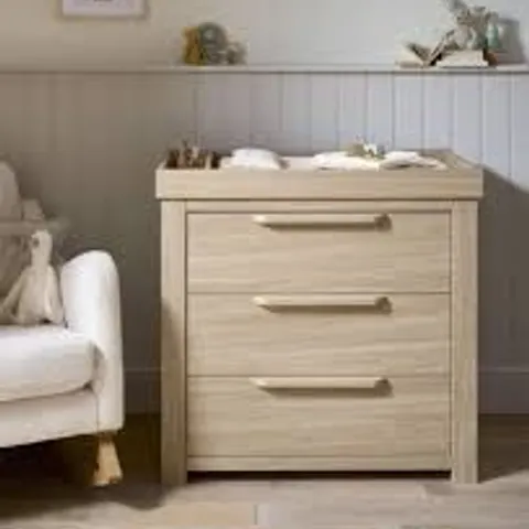 BOXED MAMAS & PAPAS FRANKLIN DRESSER CHANGER - NATURAL OAK (2 BOXES)