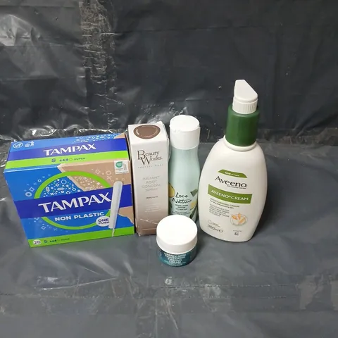 APPROXIMATEY 15 ASSORTED HEALTH AND BEAUTY PRODUCTS TO INCLUDE TAMPAX TAMPON, AVEENO CREAM AND BEAUTY WORKS INSTANT ROOT CONCEAL SPRAY