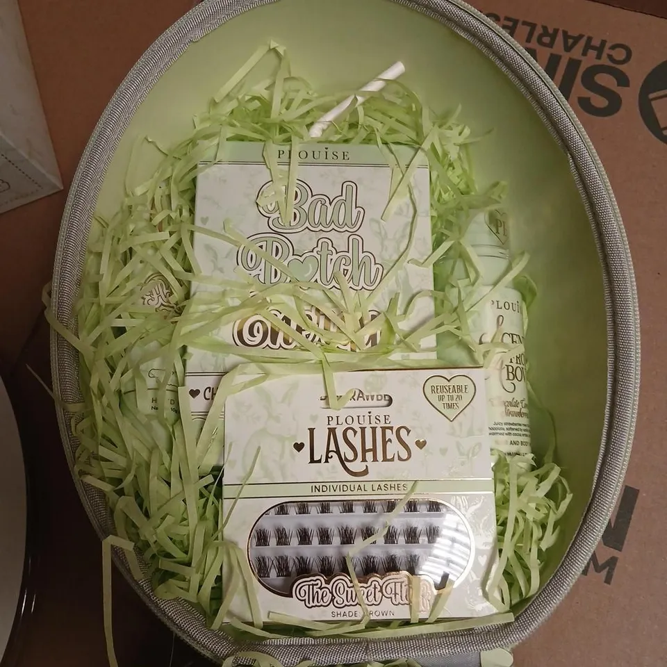 BOXED PLOUISE YOU'RE EGGSTRA SPECIAL SWEET BERRY BITE, DIPPED JUST RIGHTGIFT SET