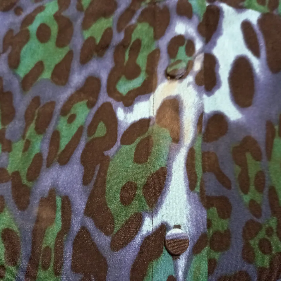WHISTLES DESIGNER PRINT RAGLAN SHIRT - SIZE 12