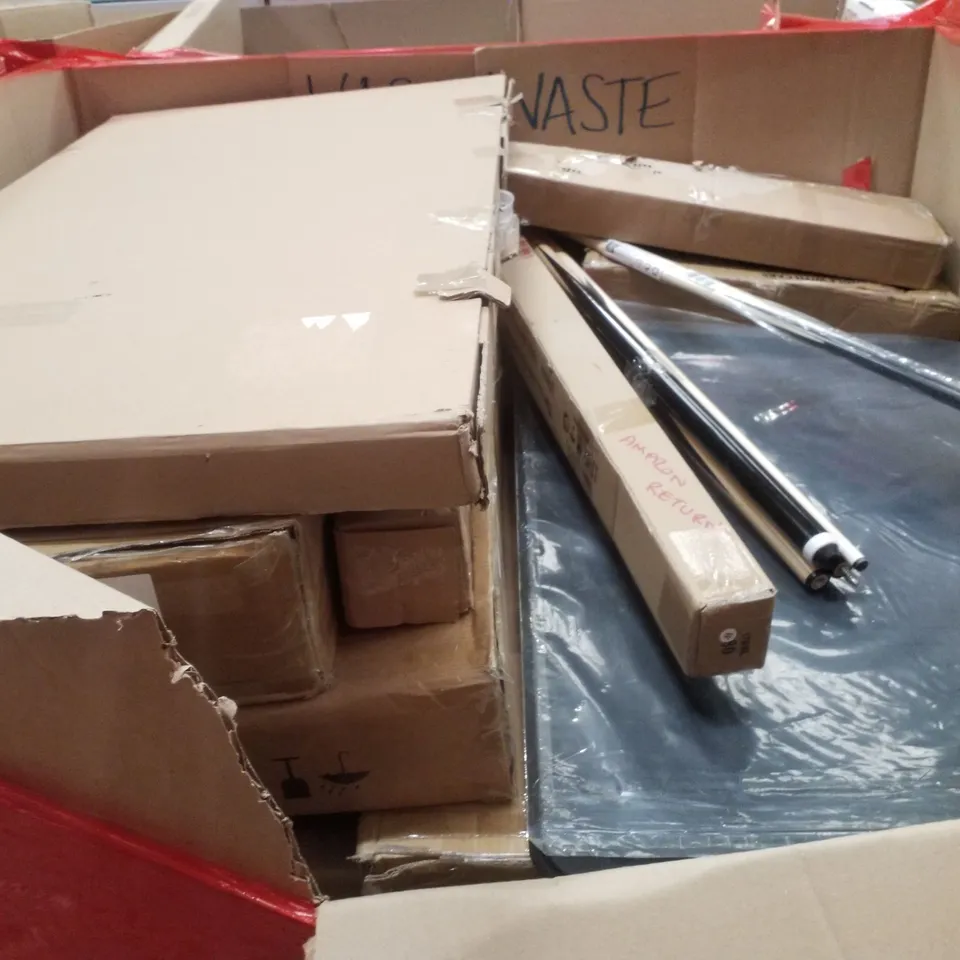 PALLET CONTAINING ASSORTED PRODUCTS INCLUDING WHITE DESK RISER, ELECTRIC HEATED BLANKET, SMART BATHROOM MIRROR & SHOE RACK