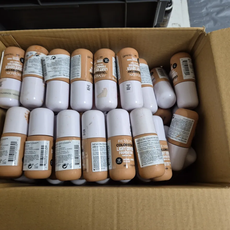 LOT OF APPROXIMATELY 55 REVLON COLOURSTAY LIGHT COVER 30ML FOUNDATIONS - 330 NATURAL TAN