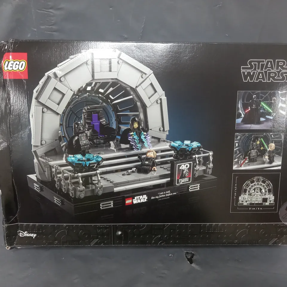 LEGO STAR WARS EMPERORS THRONE ROOM DIORAMA  RRP £89.99