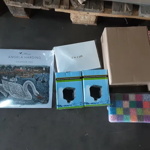 PALLET OF ASSORTED HOMEWARE ITEMS TO INCLUDE OUTDOOR POWER SOCKETS, CRAFTS SUPPLIES, FRAGILE BOX STICKERS ETC