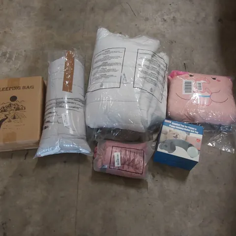 PALLET CONTAINING A VERY LARGE QUANTITY OF ASSORTED PILLOWS AND RELATED BEDDING/COMFORT PRODUCTS ECT