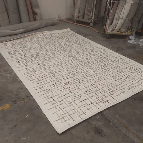 QUALITY DESIGNER AREA RUG - APPROXIMATELY 337 x 240cm