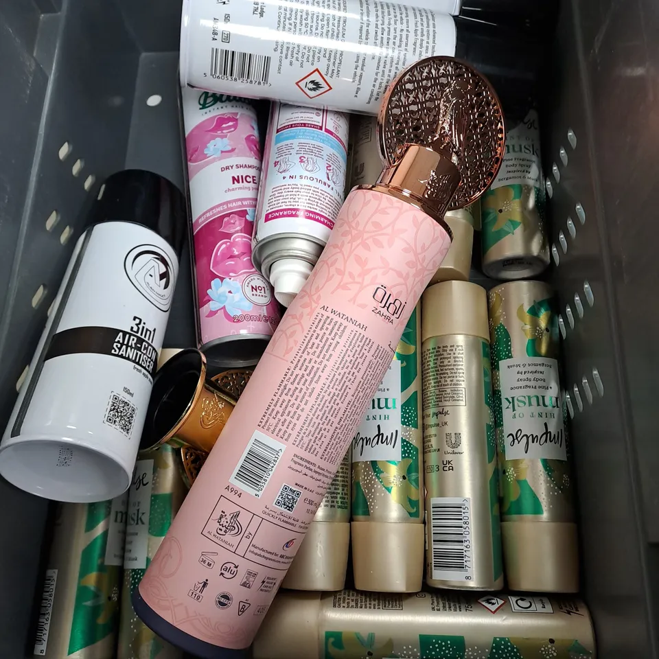 ASSORTED AEROSOLS TO INCLUDE AIR FRESHENER , SPRAY PAINT , DRY SHAMPOO ,  ETC - COLLECTION ONLY 