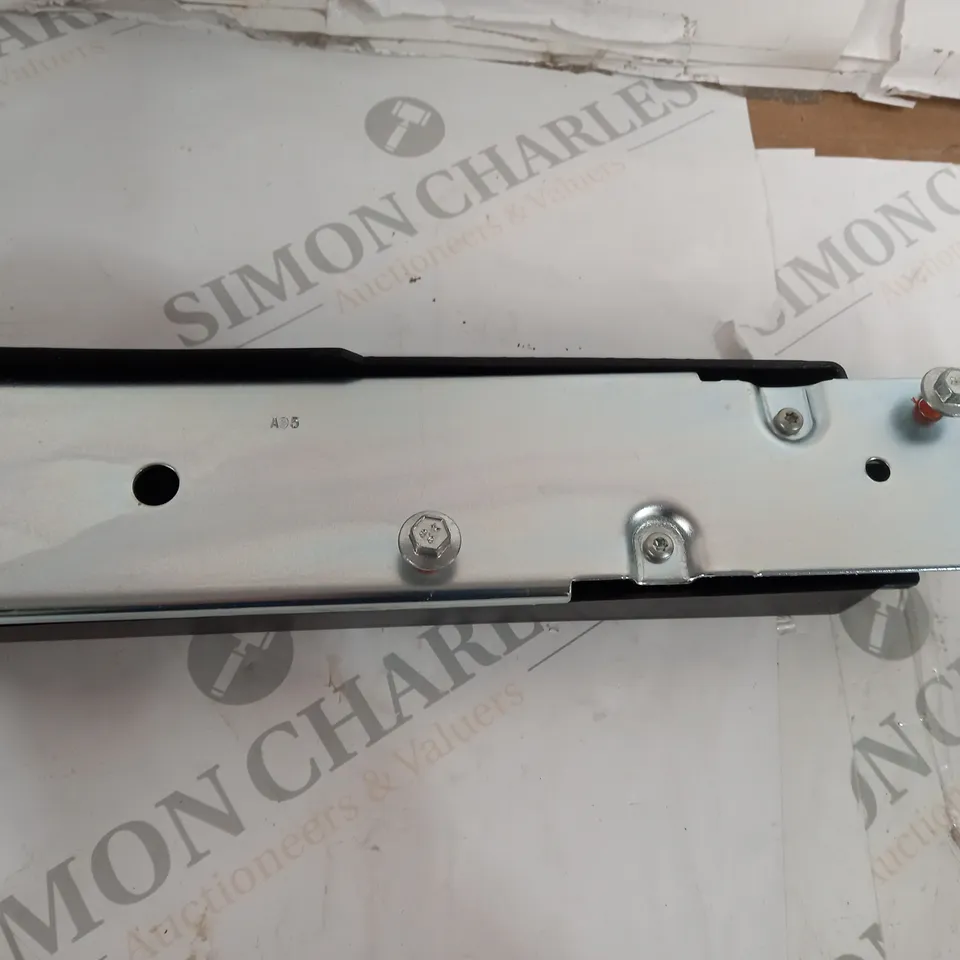 Rear Tailgate Lock Control Assembly For Land Rover: Discovery, FUG500010