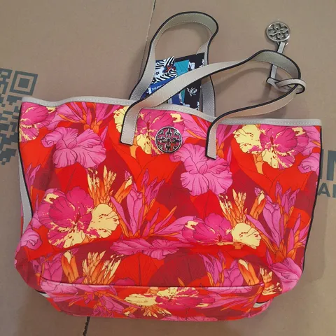 KENZO KTD-902 IRIS FUCHSIA FABRIC TOTE BAG.