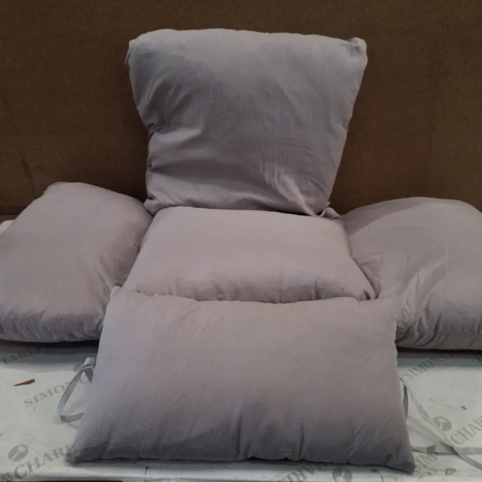 BAGGED LOUNGE CHAIR CUSHION