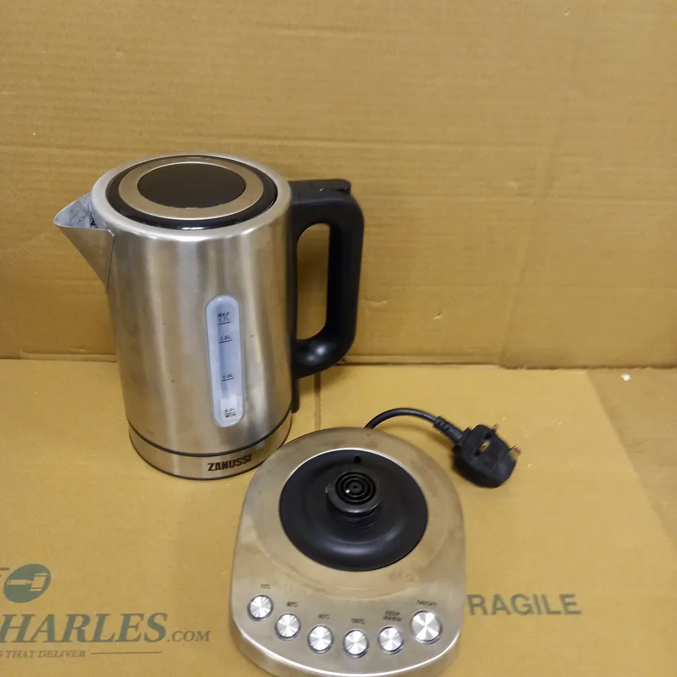 ZANUSSI METAL DIGITAL CORDLESS KETTLE 