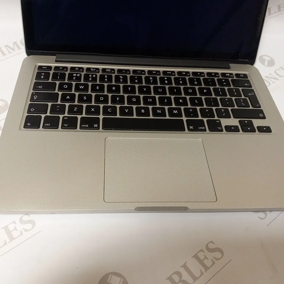 APPLE MACBOOK PRO (A1502 EARLY 2015)