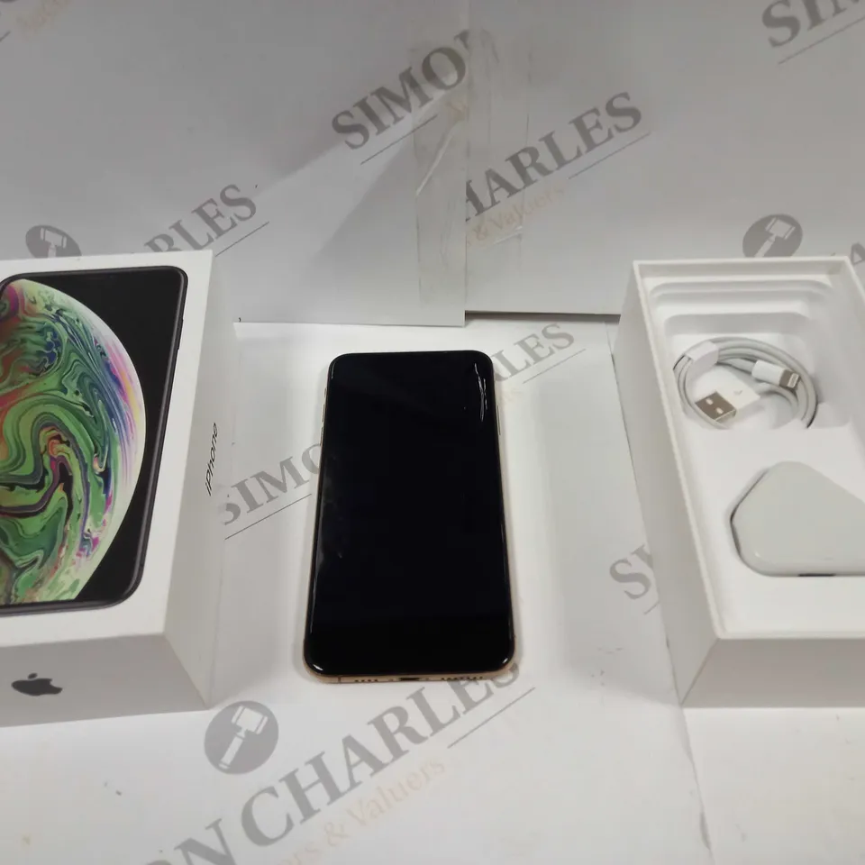 BOXED IPHONE XS MAX 256GB PINK  WITH ACCESSORIES 