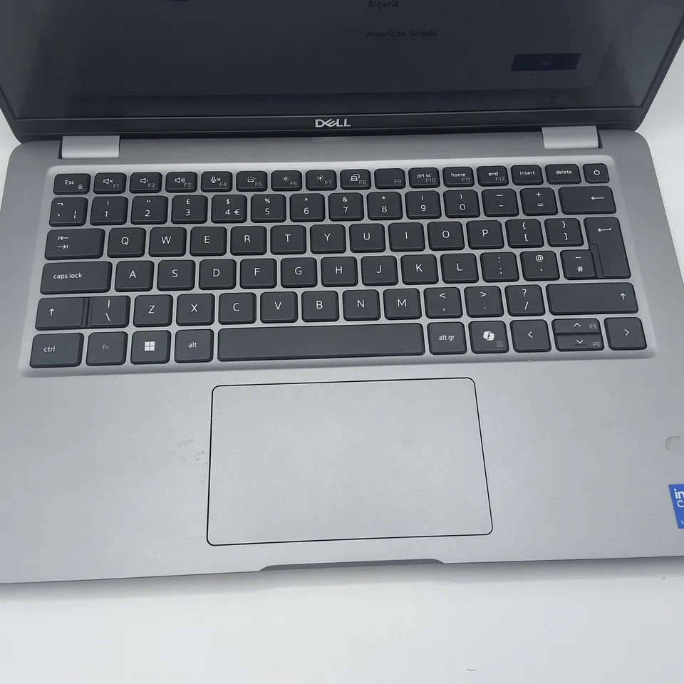 UNBOXED DELL LATITUDE 5450 INTEL ULTRA 5 LAPTOP IN SILVER