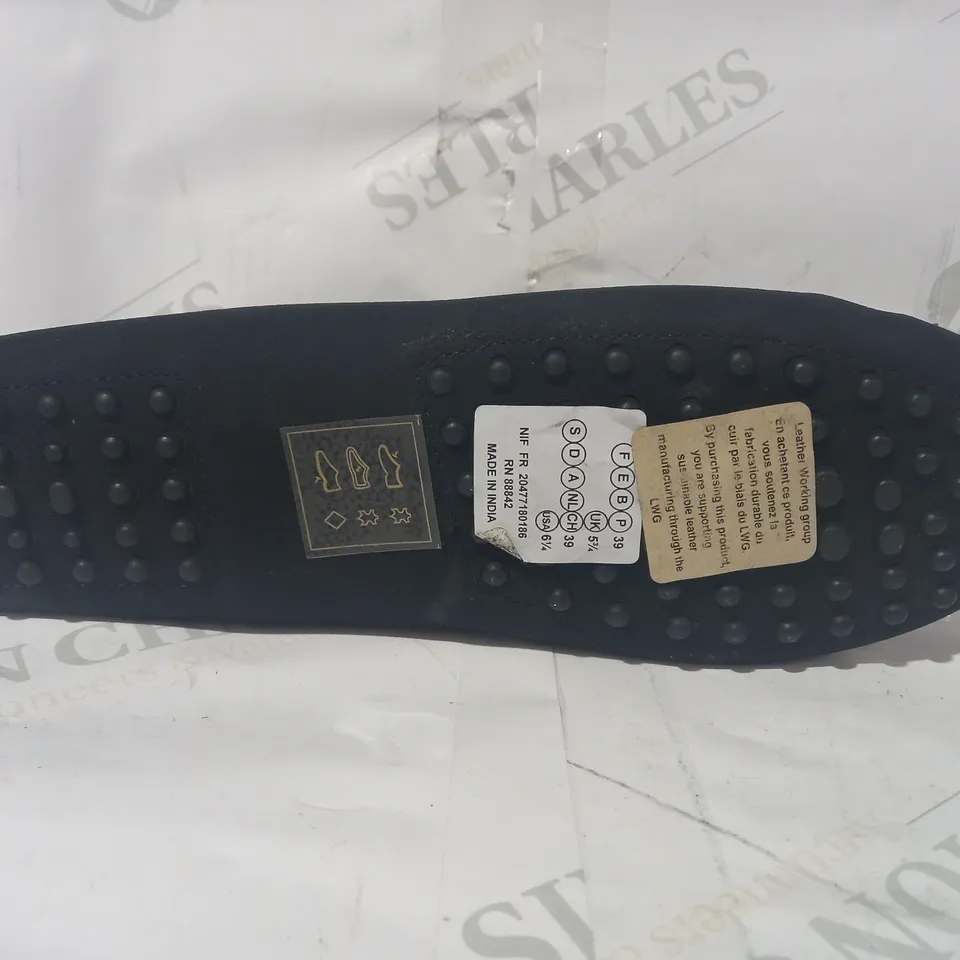 BOXED PAIR OF DESIGNER FAUX SUEDE LOAFERS IN BLACK WITH GOLD EFFECT STUDS SIZE UNSPECIFIED