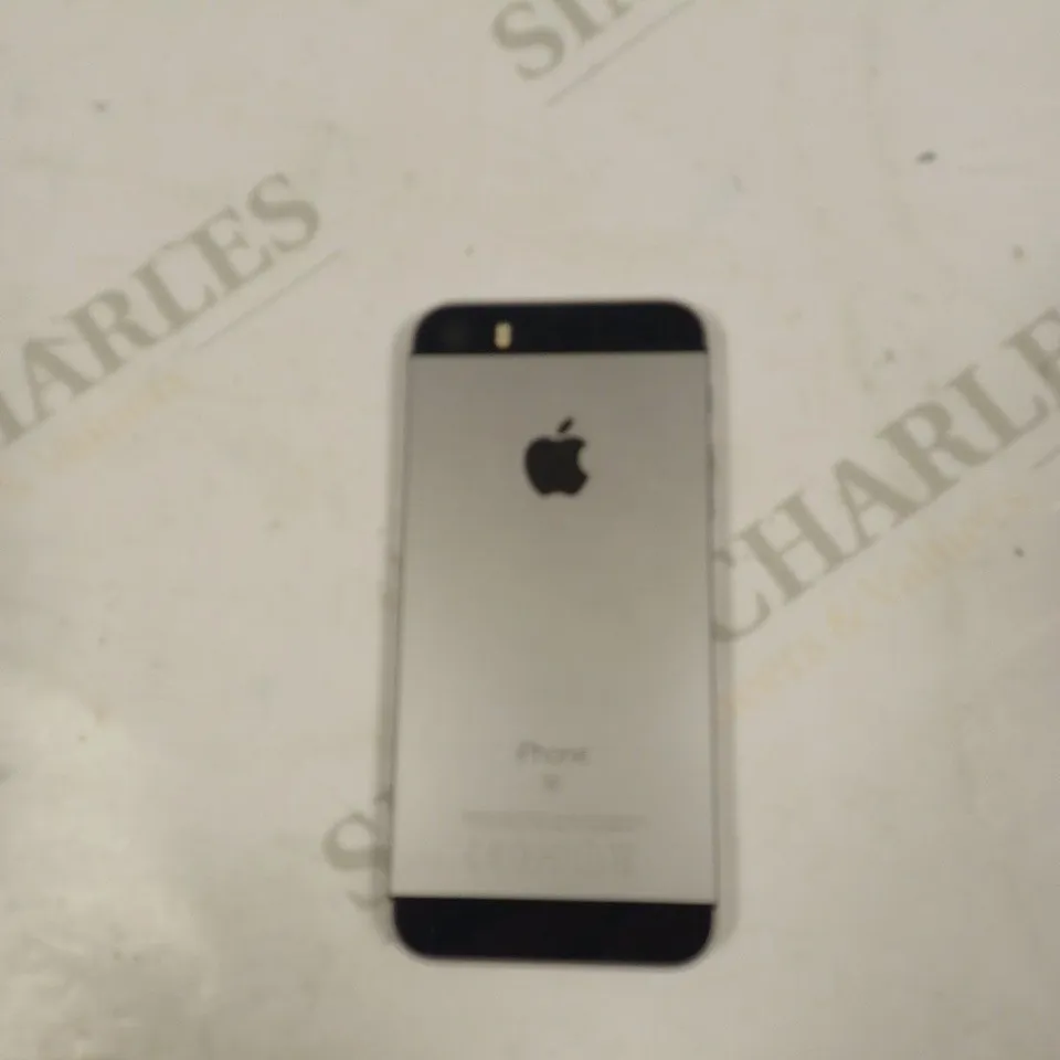 APPLE IPHONE SE SMARTPHONE 
