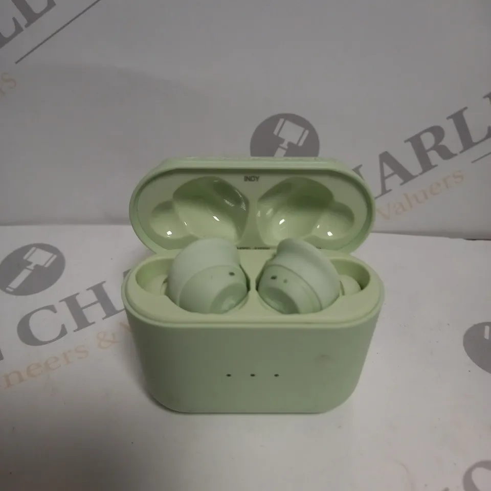 SKULLCANDY INDY WIRELESS EARPHONES IN GREEN 