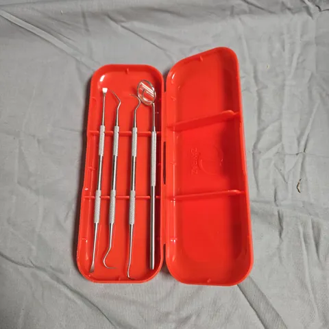 APPROXIMATELY 25 ZAYRA ORAL HYGIENE KIT – 4 TOOLS INCLUDED
