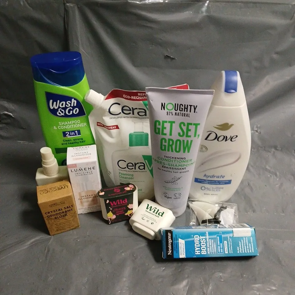 APPROXIMATELY 20 ASSORTED HEALTH & BEAUTY PRODUCTS TO INCLUDE NOUGHTY THICKENING CONDITIONER, DOVE BODY WASH, CERAVE FOAMING CLEANSER, ETC
