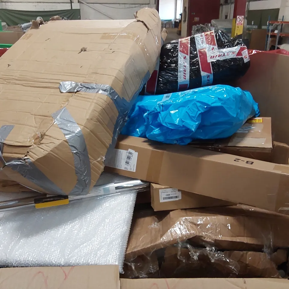 PALLET OF ASSORTED CONSUMER PRODUCTS TO INCLUDE: PORTABLE FOLDING SHELF, 3 TIER PLANT STAND, ASH VACUUM, RETRACTABLE SAFETY GATES, STONE BATH MAT ECT