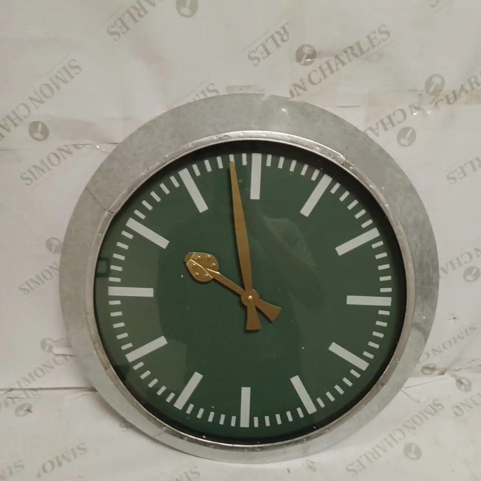LARGE OUTDOOR GALVANISED STEEL CLOCK - GREEN FACE // COLLECTION ONLY 