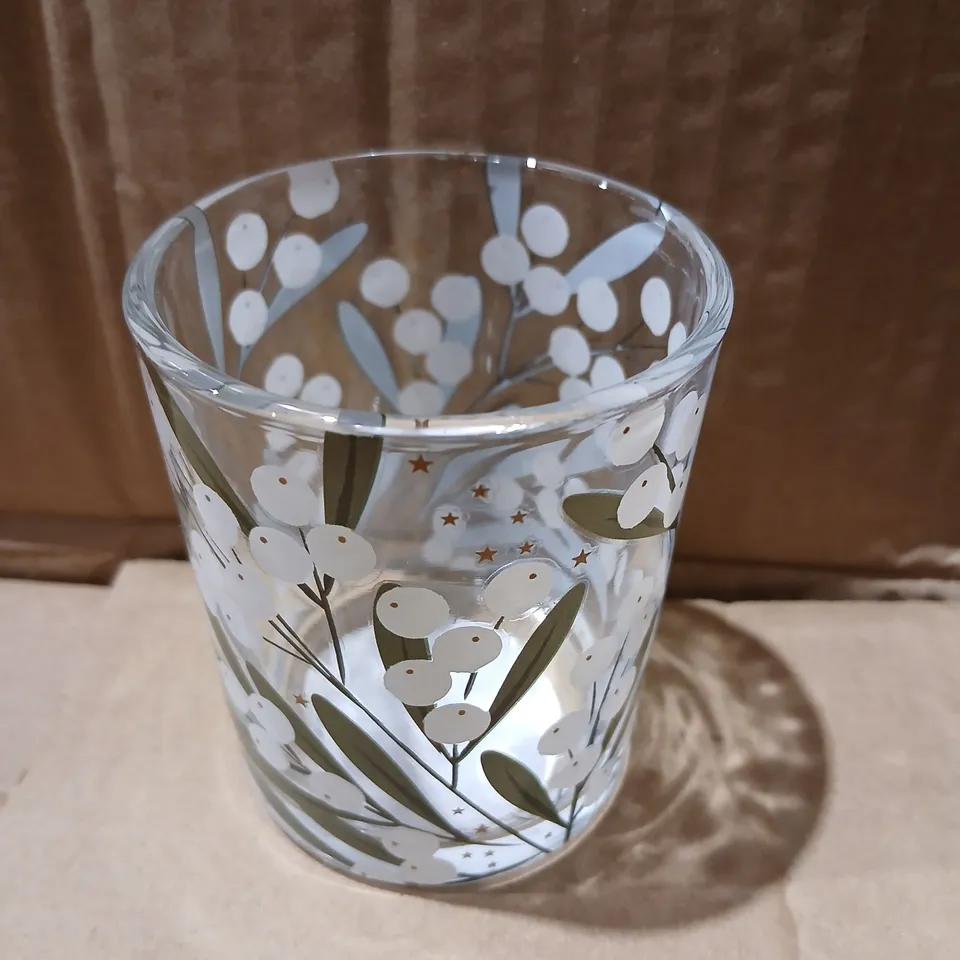 FORTY EIGHT GISELA GRAHAM LONDON GLASS TUMBLER – FLORAL PATTERN