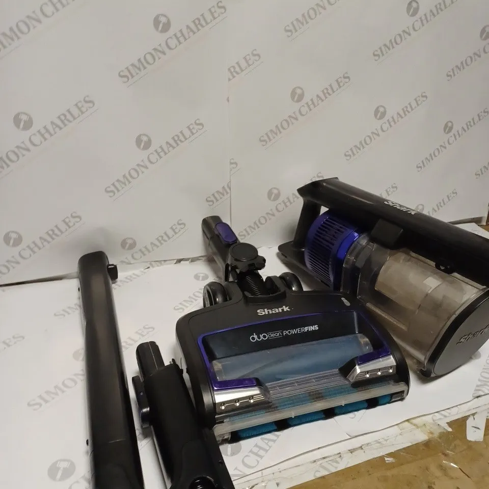 SHARK DUO CLEAN POWER FINS VACUUM CLEANER 