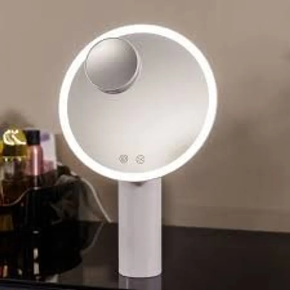 BELLALICIOUS LED ILLUMINATED NON SLIP VANITY MIRROR