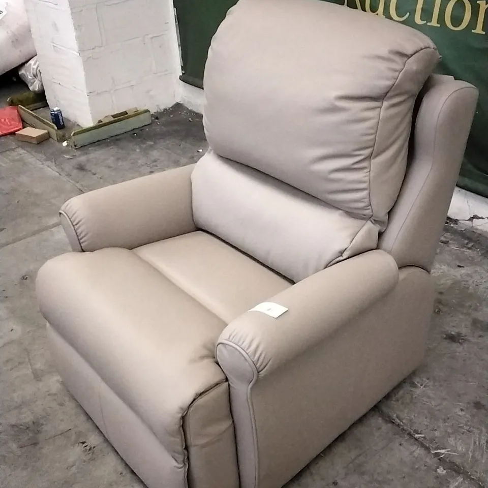 QUALITY BRITISH DESIGNED & MANUFACTURED G PLAN NEWMARKET ARMCHAIR CAMBRIDGE TAUPE LEATHER 