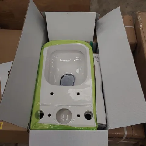 BOXED COOKE&LEWIS SANTORO CLOSE COUPLED TOILET