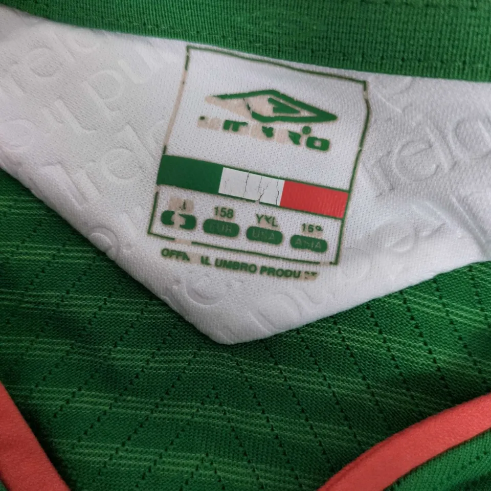 IRELAND NATIONAL FOOTBALL TEAM JERSEY – UMBRO, GREEN, YOUTH SIZE 158 (UK 13-14)