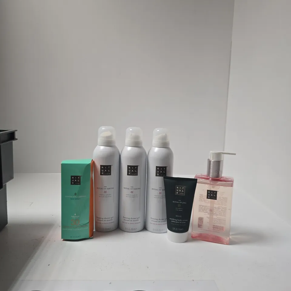 RITUALS THE RITUAL OF SAKURA BODY CARE SET – 7 PIECES INCLUDING FACE CREAM, BODY CREAM AND HAND WASH