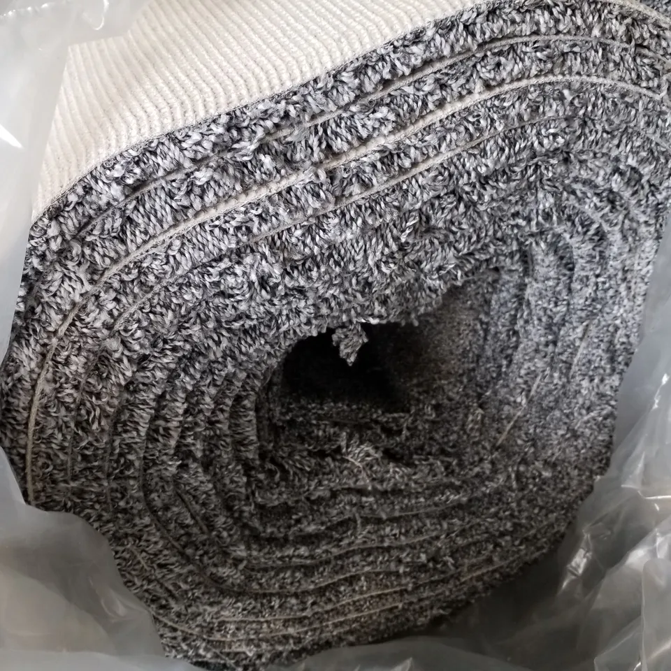 ROLL OF QUALITY B.CLASSIC CHARM HEATHER 960 VICTORIAN PEWTER CARPET APPROXIMATELY 8.63×5M