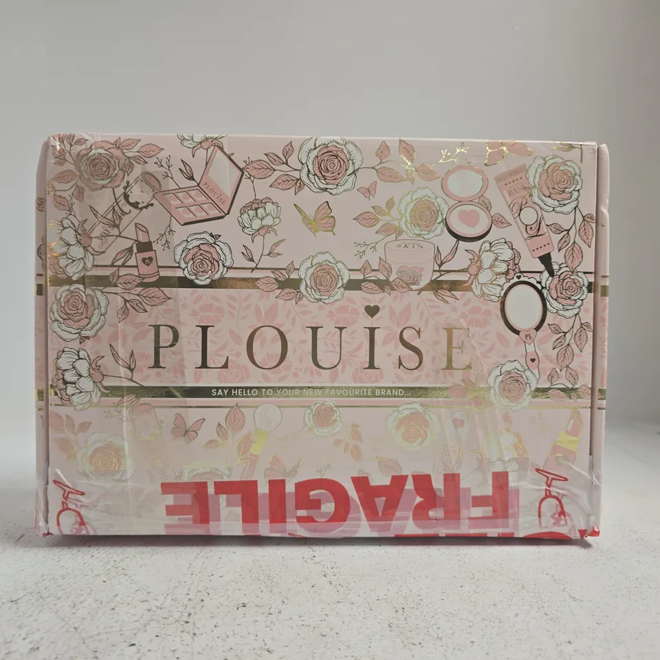 P.LOUISE MYSTERY COSMETIC GIFT SET